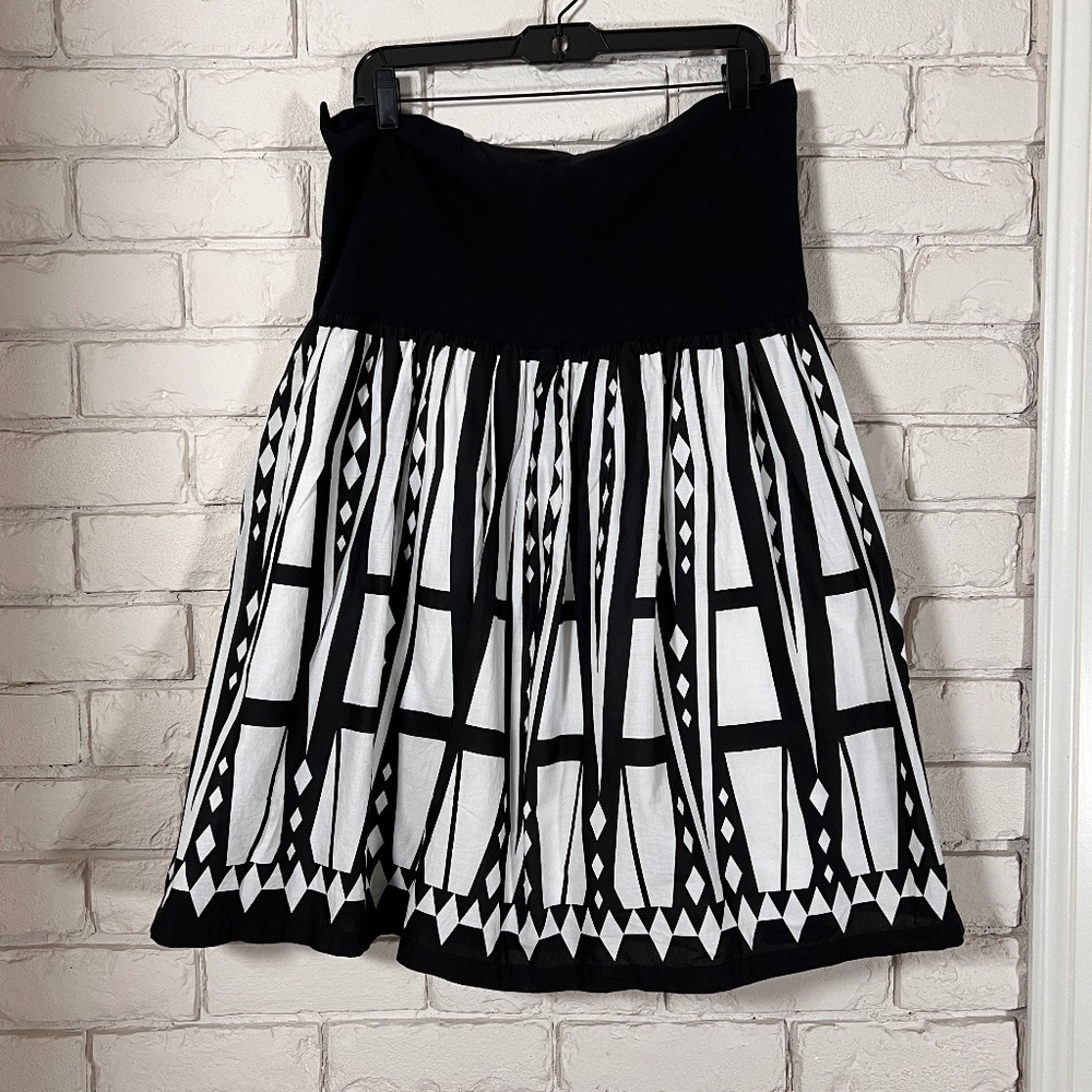 Alfani Black & White Skirt